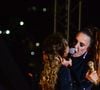 Beijo de Daniela Mercury e Ivete Sangalo durante show foi usado por Mara Maravilha para atacar as cantoras: 'A gente não precisa ver isso! A gente precisa ver o Brasil como país de primeiro mundo! Nós brasileiros que honramos a nossa bandeira verde, amarelo, azul e branco precisamos de educação, saúde, segurança… Enfim política justa!'