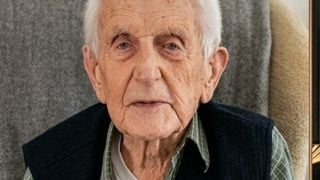 Ron, que completou 103 anos, sobre o hábito que se recusa a abandonar: 'Isso exige disciplina pessoal, independentemente de como eu me sinta'