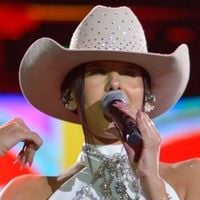 Ana Castela chama atenção da web por detalhe em foto no 1º show após separação de Zé Felipe: 'Abatida e sem brilho'