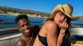 Só uma lembrancinha: Vini Jr. surpreende Virgínia Fonseca com bolsa de couro de crocodilo que pode chegar a R$ 800 mil