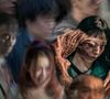 'Parasyte: The Grey': parasitas invadem corpos humanos, mas uma jovem sobrevive sem perder o controle de sua mente e passa a conviver com uma dessas criaturas