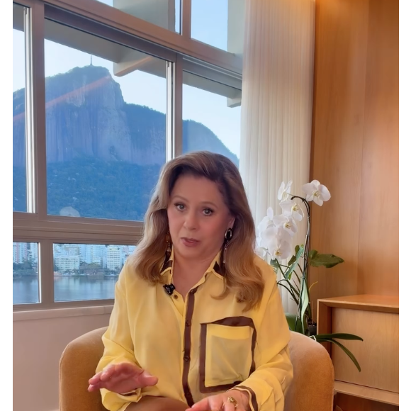 Vera Fischer comentou que, apesar de suas mudanças de rosto, corpo e vivências, ainda continua sendo a mesma mulher