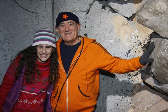 Filha de Renato Aragão, Lílian Aragão começou a atuar ao lado do pai quando criança