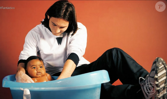 Uma foto de 2007 voltou a viralizar às vésperas da final da Copa do Mundo 2026: nela, Messi aparece dando banho no bebê Lamine Yamal