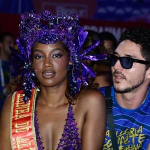 Para. Quem, a assessoria de Iza também se pronunciou: "IZA me disse que eles seguem se divertindo", afirmou o comunicado