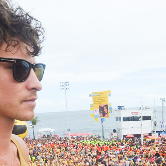 Carnaval 2026: com a namorada, Bruna Marquezine, Shawn Mendes curtiu a folia e o desfile dos trios elétricos de Salvador