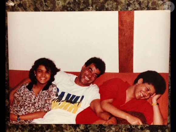 Preta Gil aparece bem mais jovem em algumas das fotos postadas por Nara