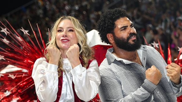 Ex-'Malhação' 1998, Juliana Baroni vive Dona Marisa, 2ª esposa de Lula, em desfile com homenagem ao presidente: 'Sofreu muito preconceito de classe da elite'