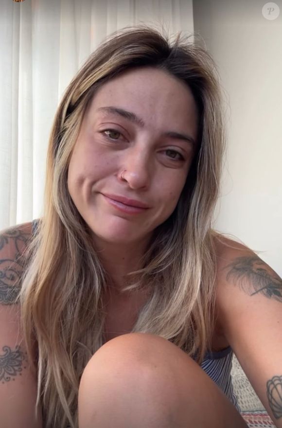 Após o término com Lauana Prado, Tati Dias surgiu chorando em sua rede social