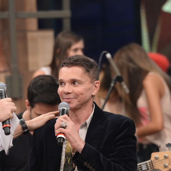 Com câncer raro, cantor Netinho se mostra confiante na recuperação: 'Em direção à cura'