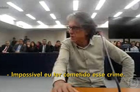 Paulo Cupertino foi condenado a 98 anos de prisão pelos 3 assassinatos e apareceu sem barba e de cabelo comprido, grisalho, em seu julgamento