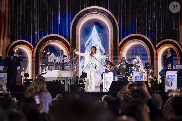 Roberto Carlos: alterações ou omissões de versos com palavras negativas são associadas a um traço do Transtorno Obsessivo-Compulsivo (TOC), ao qual ele foi diagnosticado há 22 anos