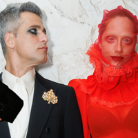 Visual gótico, diabólico e mais: famosos servem tudo em festa luxuosa de Halloween. Veja os looks!