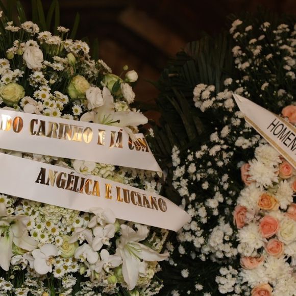 Morte de Ney Latorraca: ator ganhou coroa de flores de amigos e da Globo