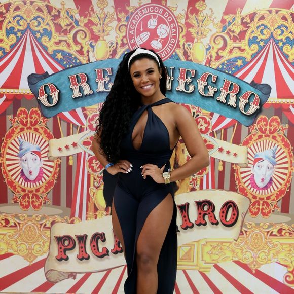 Evelyn Bastos estreou na escola de samba aos 4 anos, aos 11 virou passista e 17 musa da Mangueira