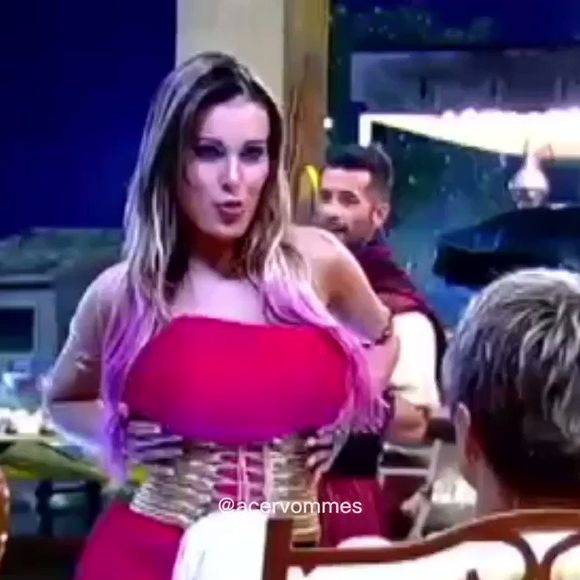 Dança sensual de Andressa Urach para Paulo Nunes é meme até os dias de hoje