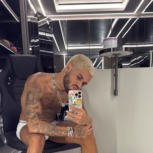 Zé Felipe faz uma menção ao passado (nem tão longínquo assim) de Neymar em nova música