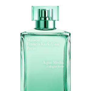 O Aqua Media Cologne forte reúne verbena e bergamota nas notas de saída, funcho doce e Hedione no coração e almíscares amadeirados no fundo, com presença de patchouli
