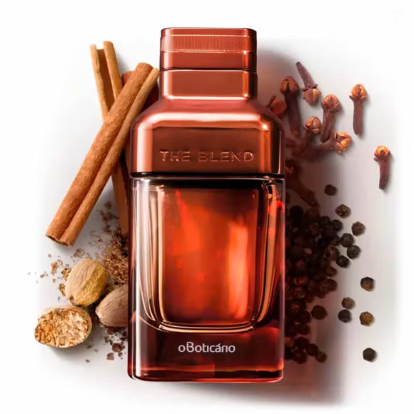 The Blend é classificado como uma fragrância Amadeirada Especial, ele traz um diferencial raro: o uso de óleo essencial obtido por meio da destilação de especiarias