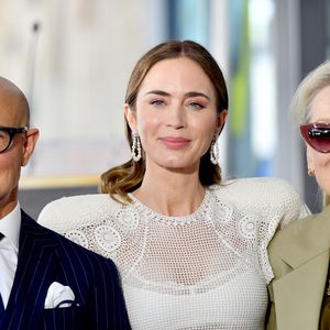 Meryl Streep emocionou o público ao homenagear Emily Blunt durante a cerimônia na Calçada da Fama; segundo a Quem, a atriz brincou ao dizer: 'Emily, sinto que eu te pari'