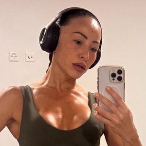 Esses sete exercícios no chão, sem equipamentos, são perfeitos para entrar em forma e perder peso, mesmo que você não tenha halteres em casa