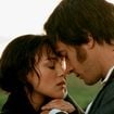 Descobri uma série na Netflix que lembra 'Orgulho e Preconceito', de Jane Austen, e tem uma protagonista tão ousada quanto Elizabeth Bennet