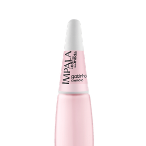 Para quem busca unhas delicadas inspiradas no visual clássico da realeza, o tom 'Gatinha' entrega um rosa suave, acabamento elegante e longa duração por menos de R$ 7