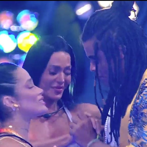 Diogo Almeida e Gracyanne Barbosa parecem estar se entendendo