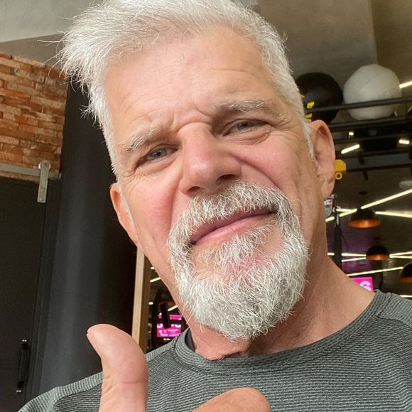 Raul Gazolla analisou o mercado 50+ nos dias atuais: 'Envelhecer hoje significa continuar produzindo, criando e ocupando espaços'