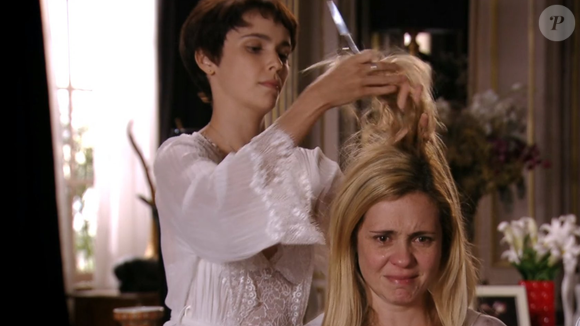 Cena clássica de 'Avenida Brasil’ com briga de Nina e Carminha pode voltar