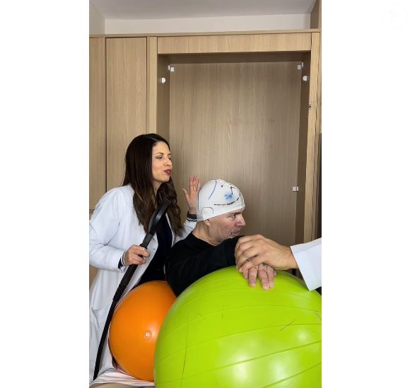 Como está Mingau, do Ultraje a Rigor, hoje? Vídeo inédito mostra recuperação do artista dois anos após levar tiro na cabeça