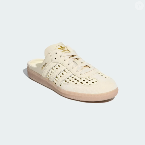 Com estética clean e minimalista, o Samba Mule Woven Crew 'White' aposta na cor branca para criar um calçado versátil, fácil de combinar com diferentes estilos