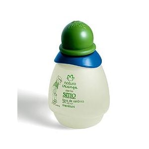 Clássico da infância, o perfume Natura Criança do Pedrinho marcou gerações com sua fragrância delicada, fresca e acolhedora, ainda viva na memória de muitos brasileiros