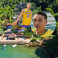 Com 11 suítes, exuberante praia privativa, heliponto e muito luxo: essa mansão na Ilha Comprida, em Angra dos Reis, foi comprada por famosa cantora na década de 1970; hoje, é o alvo da disputa Richarlison x Flávio Bolsonaro
