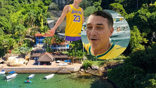 Com 11 suítes, exuberante praia privativa, heliponto e muito luxo: essa mansão na Ilha Comprida, em Angra dos Reis, foi comprada por famosa cantora na década de 1970; hoje, é o alvo da disputa Richarlison x Flávio Bolsonaro