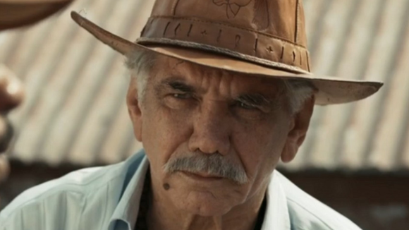 Antes da fama e da doação de rim da esposa que salvou sua vida, Jackson Antunes já dormiu na rua: 'Passei um mês na praia'