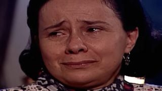 Maria do Socorro verá o filho crescer em 'Terra Nostra'? Com a vida por um fio, mulher de Gumercindo deixa família em pânico em pleno dia do batizado