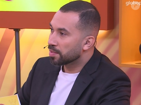 Gil do Vigor foi aclamado por postura com Sarah Andrade no 'Bate-Papo BBB'