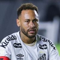 De novo, Neymar? Marido de Bruna Biancardi é envolvido em rumor de festa reservada sem a influenciadora e com mulheres convidadas em hotel de luxo em SP, diz colunista; 5 estrelas tem suíte de até 900m² para 8 pessoas e diárias a partir de R$ 2.400