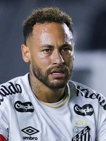 De novo, Neymar? Marido de Bruna Biancardi é envolvido em rumor de festa reservada sem a influenciadora e com mulheres convidadas em hotel de luxo em SP, diz colunista; 5 estrelas tem suíte de até 900m² para 8 pessoas e diárias a partir de R$ 2.400