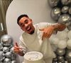 Gabriel Jesus completou 28 anos no último dia 03 e postou seu bolo de aniversário no Instagram