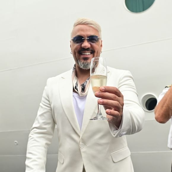 Belo, atualmente no ar como Misael na novela 'Três Graças', com R$ 800 mil,