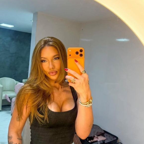 Hit pessoal: sempre que surge uma oportunidade, Virginia Fonseca entra na brincadeira e faz dancinha do pagode que cita o próprio nome