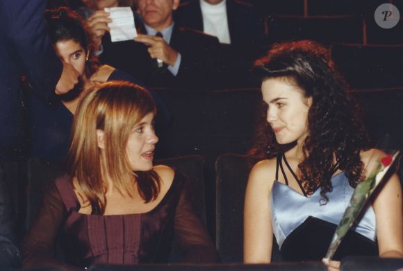 Ana Paula Arósio fez algumas novelas no SBT, como 'Razão de Viver' (1996).