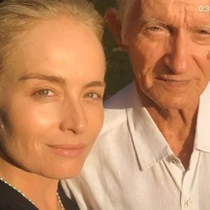 Angélica ao lado do pai, Francisco Ksyvicks: vínculos familiares e a importância da atenção dos pais para o desenvolvimento emocional dos filhos