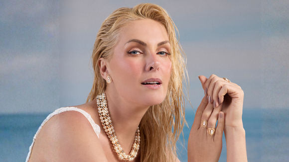 Com ouro 18k, coleção limitada e joias de até R$ 1.759: Ana Hickmann, que vai se casar com Edu Guedes em fazenda histórica de 1820, estrela linha de luxo com 24 itens entre anéis, brincos, colares e pulseiras
