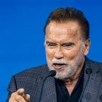 O segredo da força mental de Arnold Schwarzenegger, aos 79 anos, vem de um hábito incomum seguido todas as manhãs: 'Uma vez que você começa a pensar, sua mente entra em conflito consigo mesma'