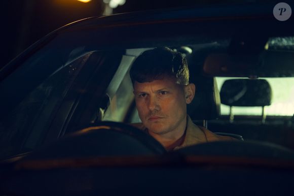 'Custe o que Custar' tem apenas 8 episódios e já faz um imenso sucesso na Netflix, estando no TOP 1 da plataforma