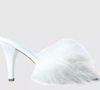 Encontrei na Shopee o tamanco de pelúcia inspirado no glamour de Marilyn Monroe: uma opção perfeita para o making off da noiva