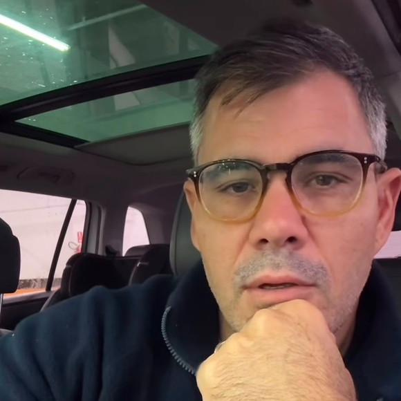 Juliano Cazarré usou as redes sociais para rebater ponto a ponto as acusações feitas por uma ex-babá que cobra R$ 225.686,20 na Justiça